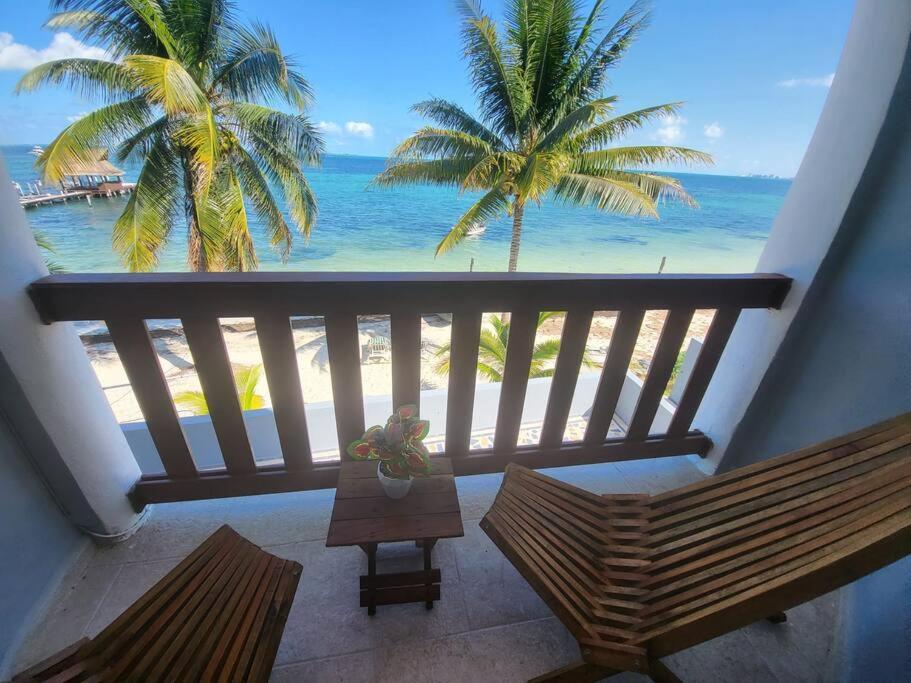 2 Rooms Apartment With Private Beach In Puerto Juarez كانكون المظهر الخارجي الصورة